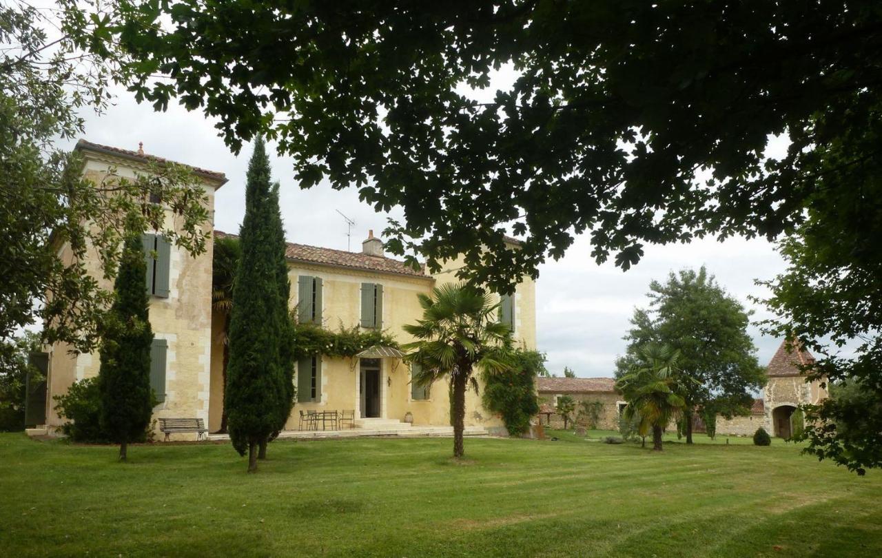 Domaine D'Entudelle Bed & Breakfast Lussan  Exterior photo